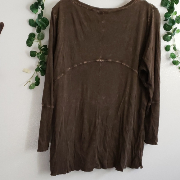 One World Live and Let Live Top - Picture 6 of 8